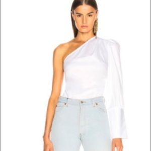 Maggie Marilyn white top